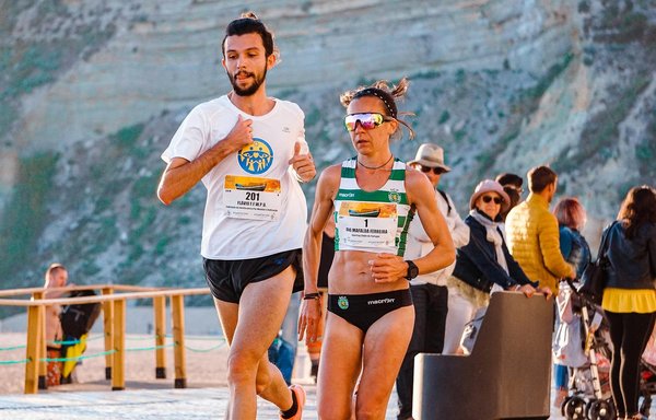 Explorez les vertus du thé blanc pour renforcer votre système immunitaire et maîtrisez son préparation !